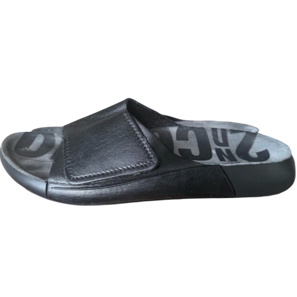 ECCO women’s 2nd COZMO black leather slides size euro40 US 9 - Picture 1 of 13